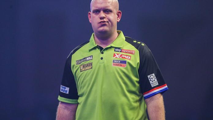Překvapivý konec! Van Gerwen na Masters vypadl v prvním kole
