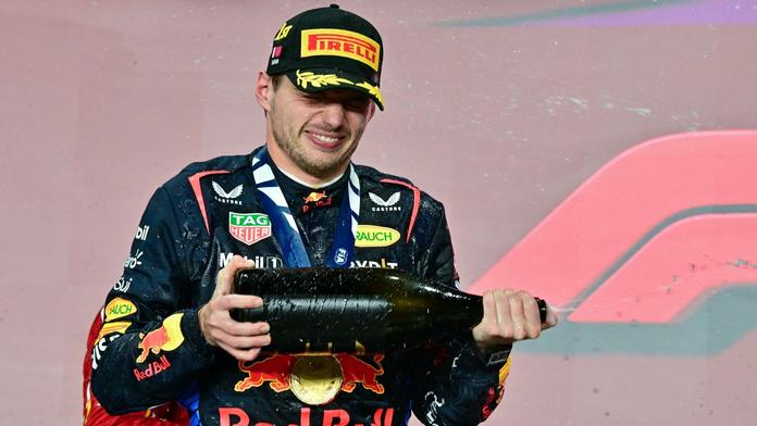 Max Verstappen slaví