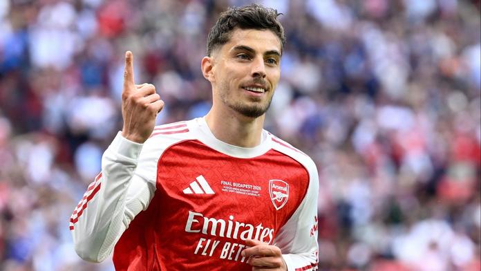 Hvězdný fotbalista se pochlubil radostnou novinkou. Jeho trenér málem zkazil překvapení