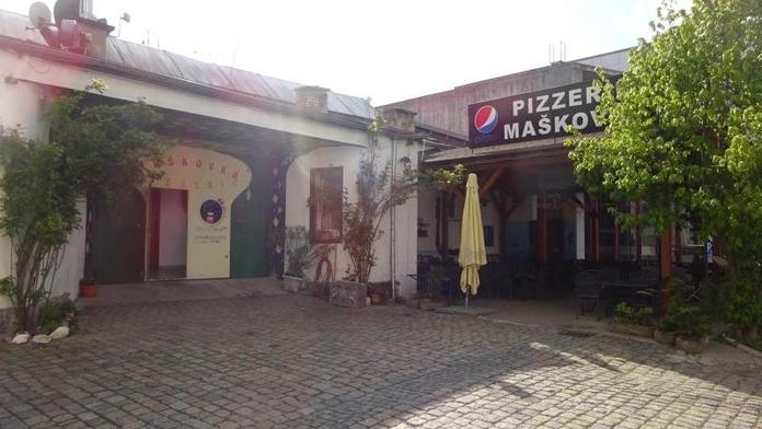 Uzavřená Pizzerie Maškovka z Liberce