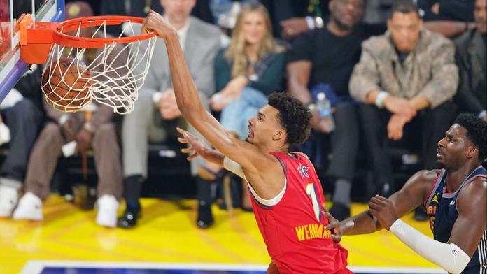 Z hvězdy NBA je šaolinský mnich. V Číně absolvuje netradiční výcvik