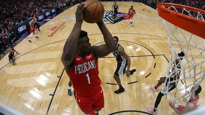 NBA se dočkala debutu Ziona! Chicago vyhrálo, Satoranský se ale trápil