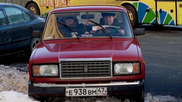 Auto v Petrohradu