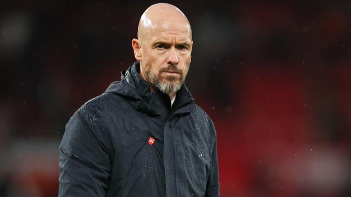 Schick je opět bez trenéra. Leverkusen vyhodil ten Haga po pouhých 3 zápasech