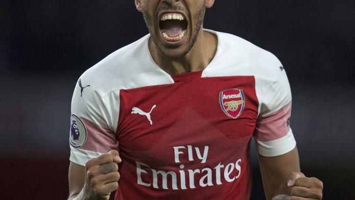 Kapitán Arsenalu potěšil fanoušky, Aubameyang podepsal na tři roky