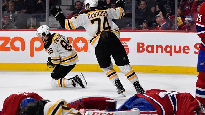 Pastrňák pomohl Bostonu dvěma góly, trefil se i Faksa a Hertl!
