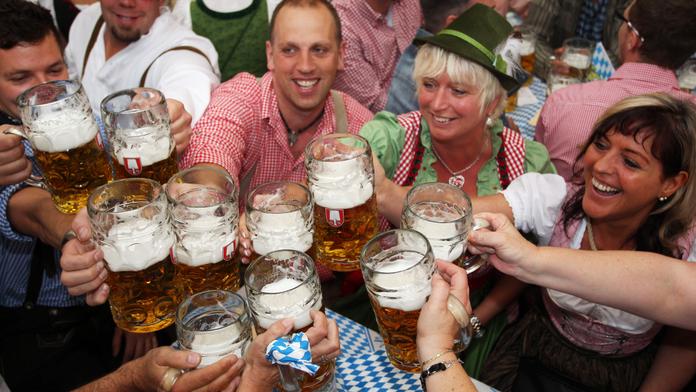 Pivaři z celého světa míří do Mnichova! Začal OKTOBERFEST