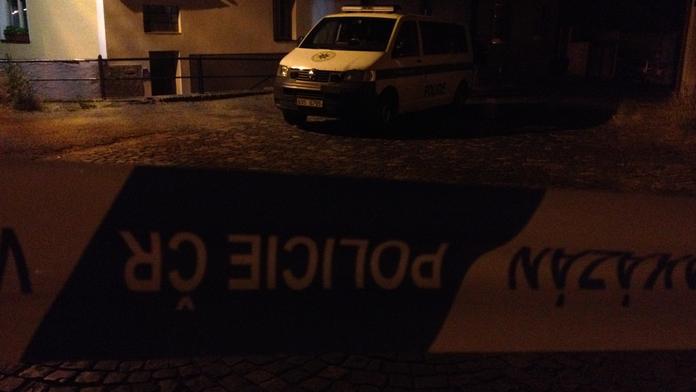 Střelba v Buštěhradu: Střelce na útěku zadržela zásahovka