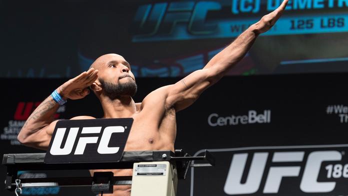 Elliott byl blízko k šokování světa, "Mighty Mouse" však úvodní bouři překonal