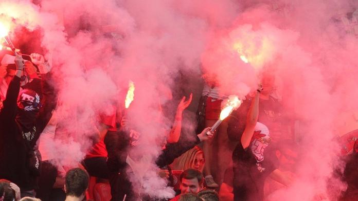 Slavia dostala za fanoušky pokutu 80 tisíc. Platí i liberecký Coufal!