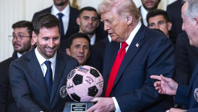 Trump přijal Messiho tým v Bílém domě. Argentinskou legendu přirovnal k Pelému