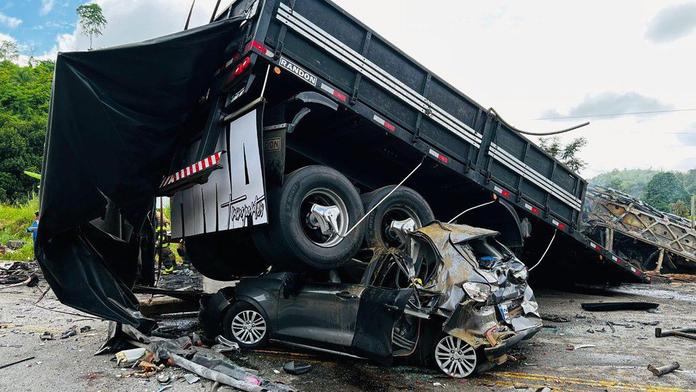 Při nehodě autobusu v jihovýchodní Brazílii zahynulo 38 lidí