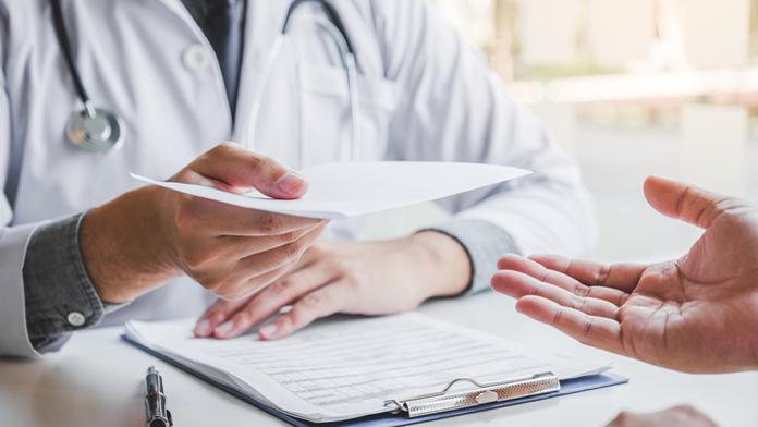 Potvrzení o prodělání covidu nahradí test i očkování. Takto jej získáte
