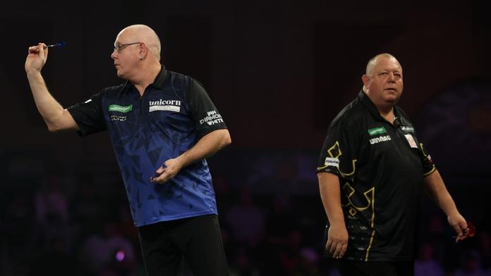 Ian White a Mervyn King
