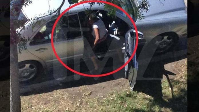FOTO jako důkaz: Herečku přistihli při sexu na veřejnosti!