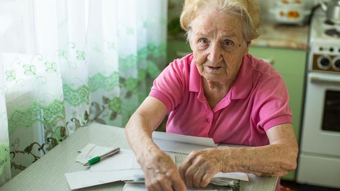 Zoufalé čekání na důchod: Žádost dávala už před rokem, pořád nemá vyjádření