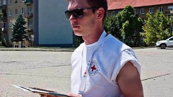 Tibor pomáhal lidem, jak mohl. Po službě upadl a už se neprobral!