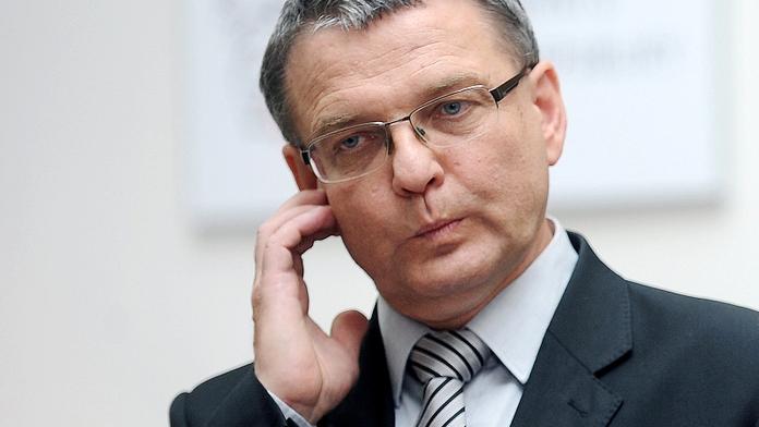 PRÁVO: Zeman nechce Zaorálka! Zkomplikuje to jednání o vládě?