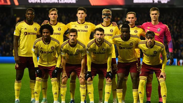 Fotbalisté Sparty před zápasem proti Rangers