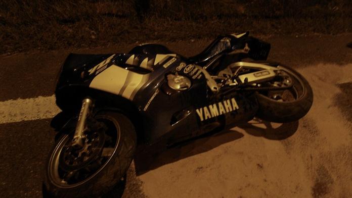 Na Hodonínsku srazil vlak motorkáře, ten je v umělém spánku