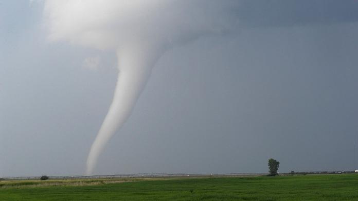 Evropu loni drtily stovky tornád. A bude hůř, varují meteorologové!