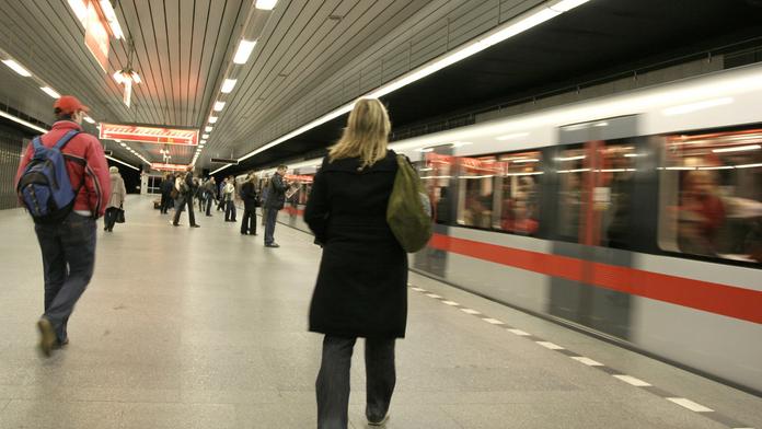 Pražská MHD oznámila dvě změny. Kde je logika, nadávají naštvaní lidé