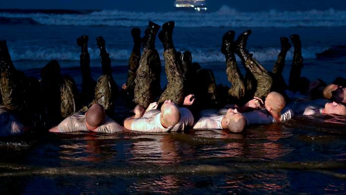 Námořník nepřežil drsný přijímač ke speciálním americkým jednotkám SEAL