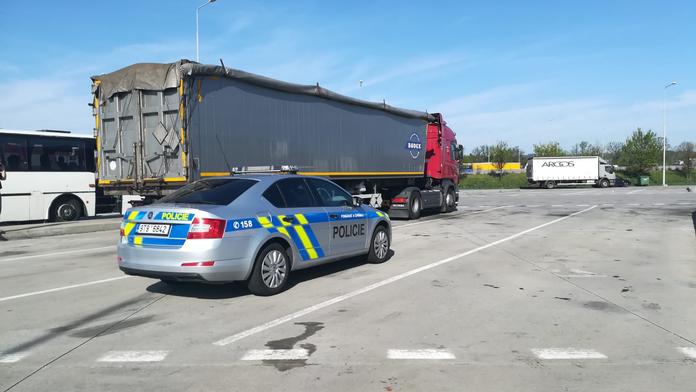 Nová pravidla? Omezte vjezd do měst a upravte kamiony, zní z Bruselu!