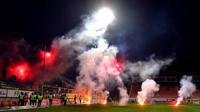 Fanoušci na podzim řádili, pokuty byly nejvyšší v historii