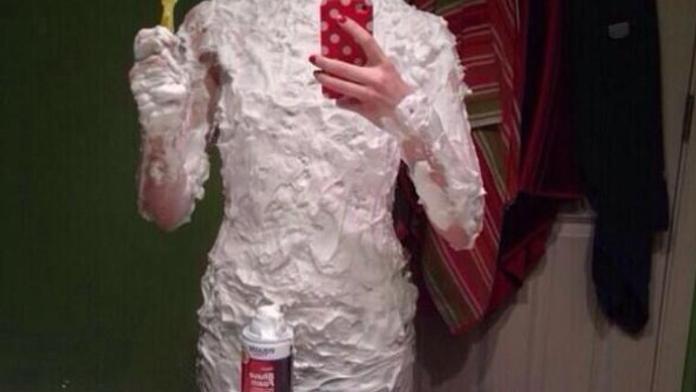 Facebook plný podivností! Podívejte se na nejdrsnější SELFIE fotky
