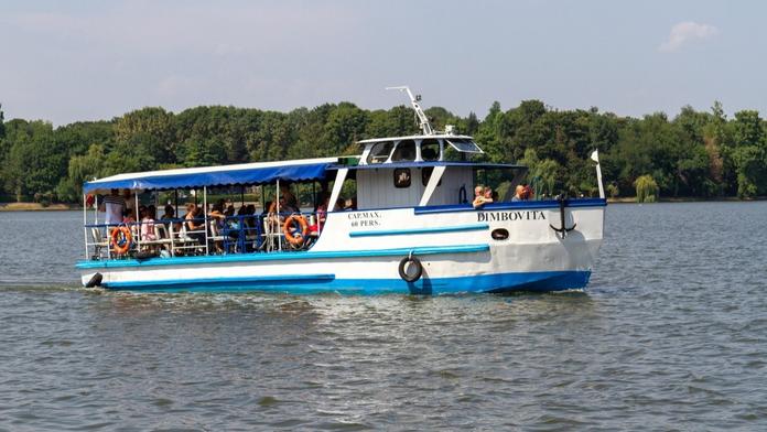 V Rumunsku se převrátila loď s turisty. Tři dospělí a dítě zemřeli