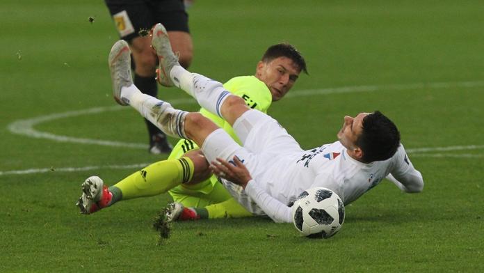 Dvě červené a tři góly! Derby mezi Karvinou a Baníkem jiskřilo