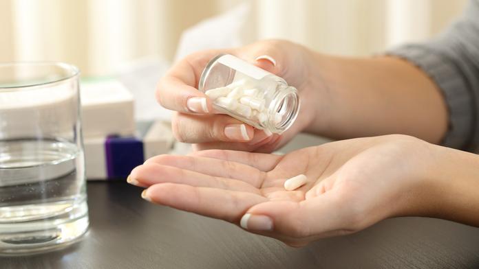 Pomáhají, ale i škodí. Vědci zjistili, že antibiotika zvyšují riziko rakoviny