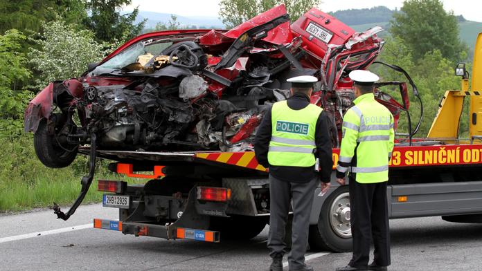 Dálnici D1 uzavřela nehoda, při které zemřel řidič (†47)