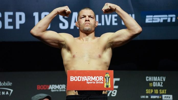 Diaz se s UFC rozloučil výhrou, raduje se také kritizovaný Čimajev