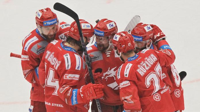 Úřadující mistr z Třince přehrál Vítkovice, uspěl i Mountfield