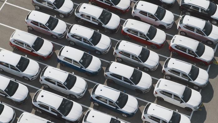 Automobily