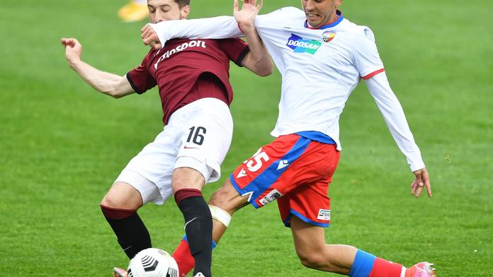 Hořký debut Michala Bílka, Sparta ve šlágru kola otočila výsledek