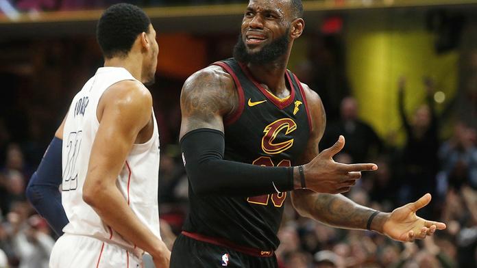 Cleveland zničil Detroit. LeBron nasázel 31 bodů za 28 minut!