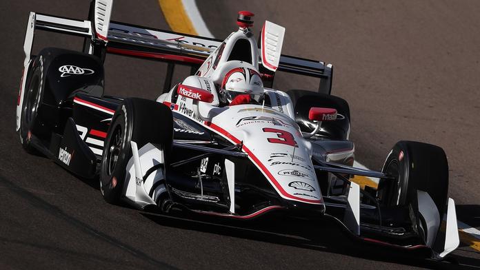 Castroneves ve Phoenixu doslova létal, překonal i rekord dráhy