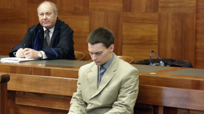 Lupič-klaun nižší trest nedostal, za 44 bank si odpyká 10 let