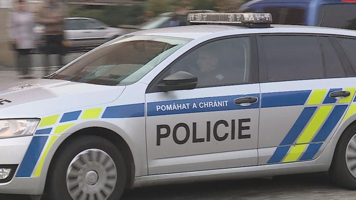 Záhadná smrt cyklisty. Našli ho ležet na silnici nedaleko obce na Písecku