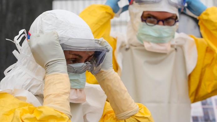Lékař, který objevil ebolu, varuje před další pandemií. Přijít může z Afriky
