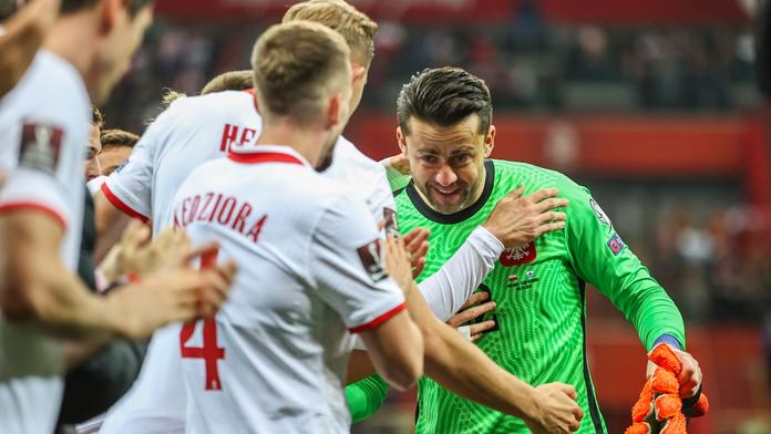 Fabianski se v slzách rozloučil s Polskem. Na závěr vychytal čisté konto
