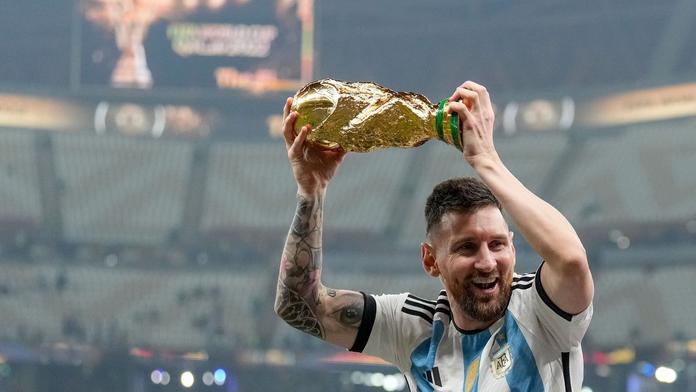 Messi překonal instagramový rekord. S trofejí ulehl i do postele