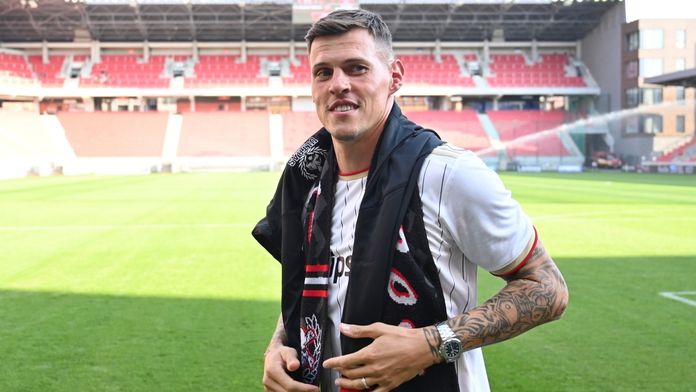 Slovenská liga se chystá na velký návrat. Už v pátek nastoupí Martin Škrtel