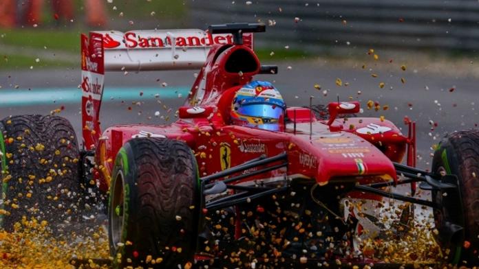 Piloti Ferrari ovládli závěrečný trénink na GP Číny. Kdo vyhraje kvalifikaci?