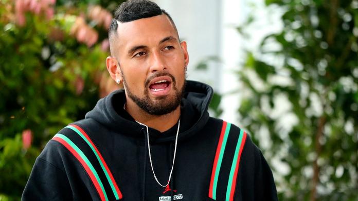 Rebel Kyrgios opět v akci. Australan opustil svůj tým pár hodin před startem