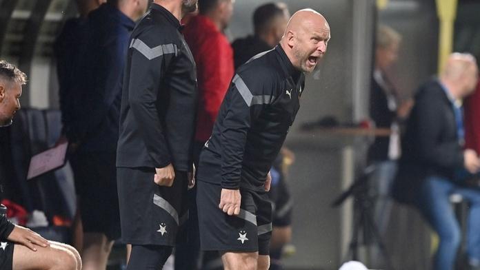 Slavia se musí obejít bez asistenta. Houštecký kvůli trestu vynechá i derby