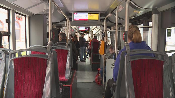 PŘEHLED: Tresty za jízdu na černo se v každém městě liší. Kde jsou nejpřísnější?